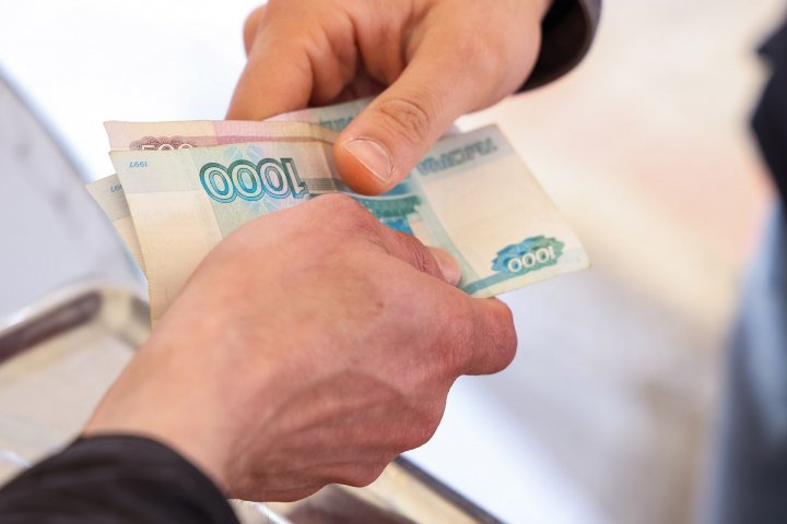 Российский политолог рассказал, как узбекистанец вернул пенсионеру потерянные в магазине деньги