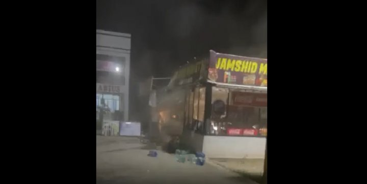 В Джизаке возбуждено уголовное дело на пьяного водителя грузовика, протаранившего магазин