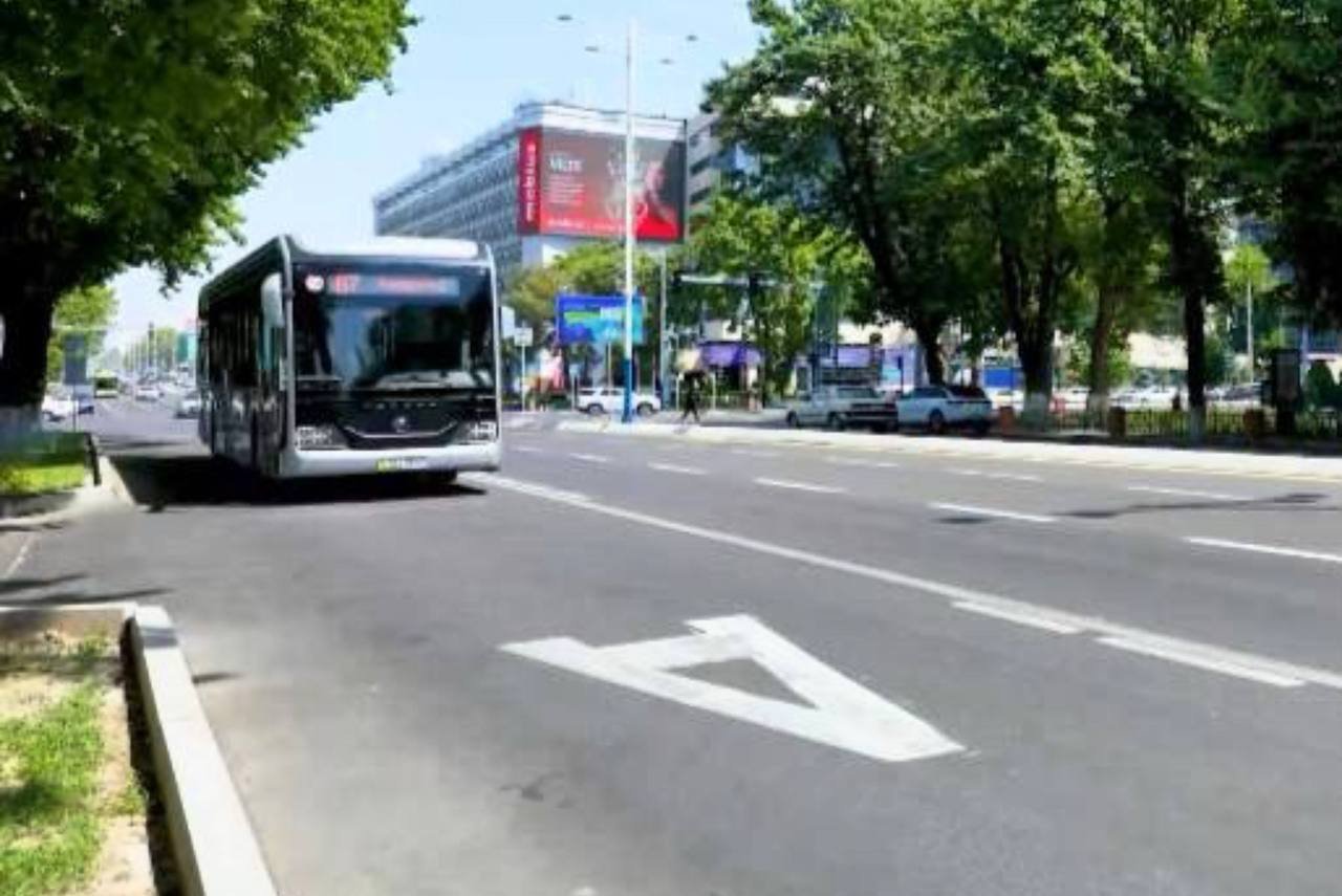 В Ташкенте отдельные выделенные полосы для автобусов помогли увеличить их скорость с 18 км/ч до 24 км/ч — видео