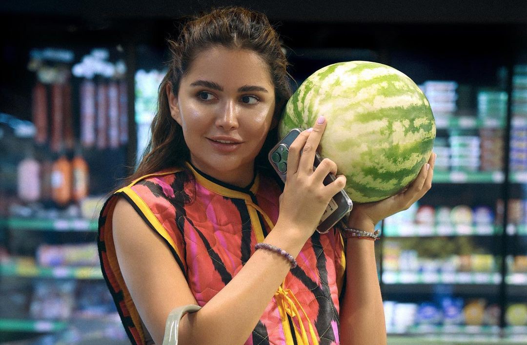 Узбекская блогерша Марьям Тилляева носит на себе более 480 млн сумов