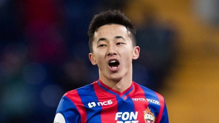 Экс-игрок Манчестер Юнайтед рассказал о том, как один из клубов упустил Аббосбека Файзуллаева