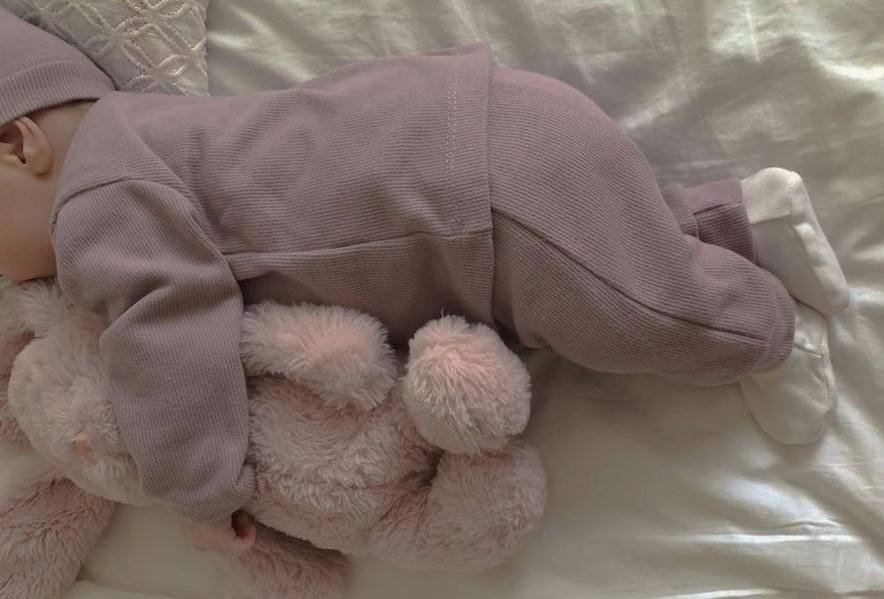 В Бухаре пара продала ребёнка ради открытия парикмахерской