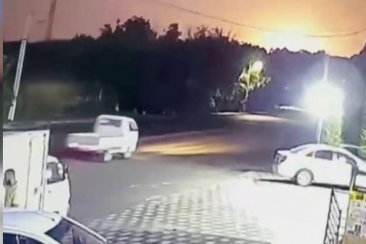 В Юнусабаде произошла вспышка на высоковольтной линии — видео