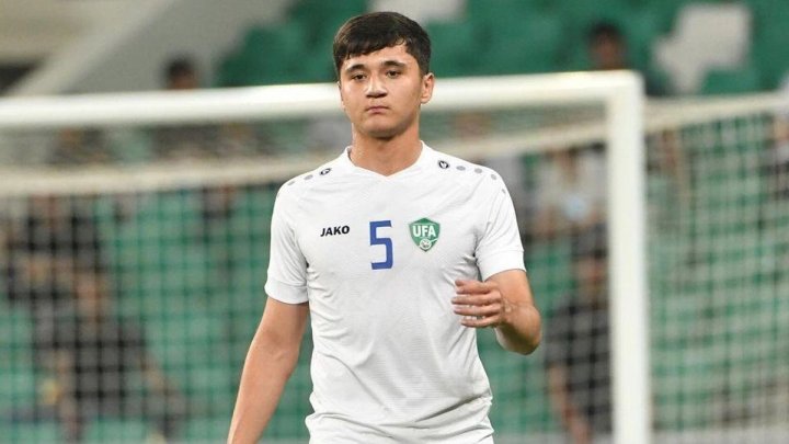 «Только Роналду не показывайте», — пользователи обсуждают прыжок узбекского футболиста