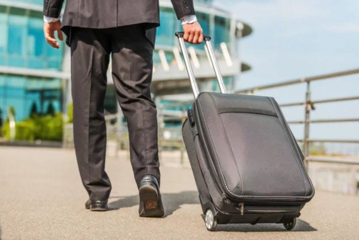 Стало известно, сколько иностранцев посетили Узбекистан с коммерческими целями с начала года