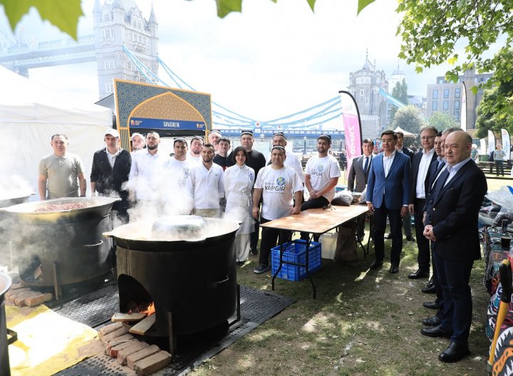 В Лондоне 500 000 человек насладились узбекской кухней