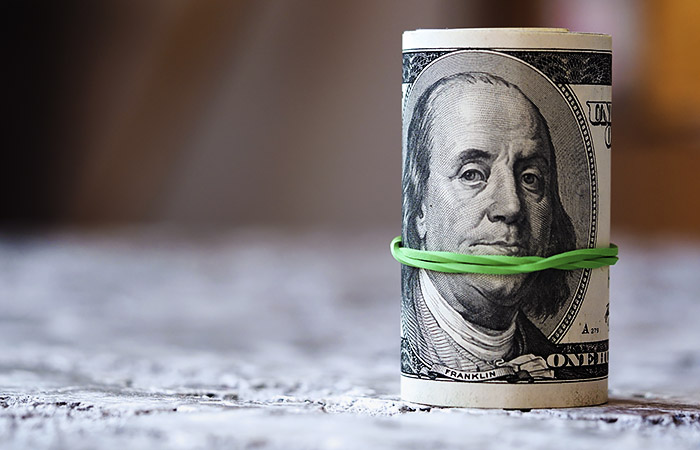 Российский эксперт объяснил, почему в Узбекистане падает курс доллара