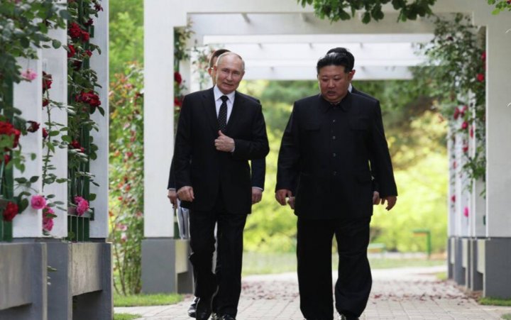 Путина наградили высшей государственной наградой КНДР