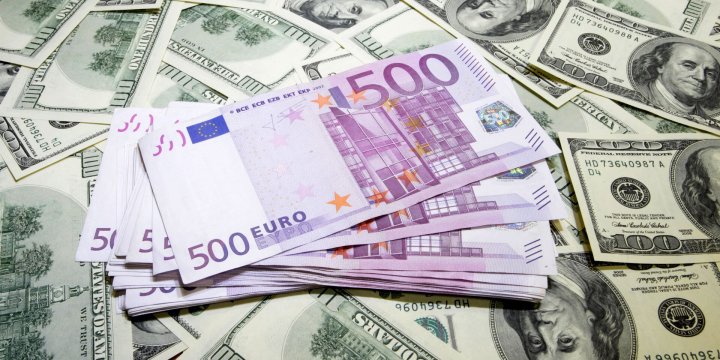 В Узбекистане продолжается падение курса доллара и евро