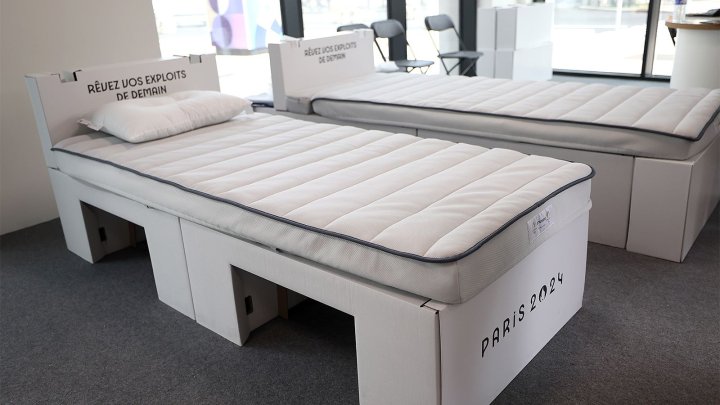 Шомуродов опроверг слухи о неудобстве кроватей в Олимпийской деревне