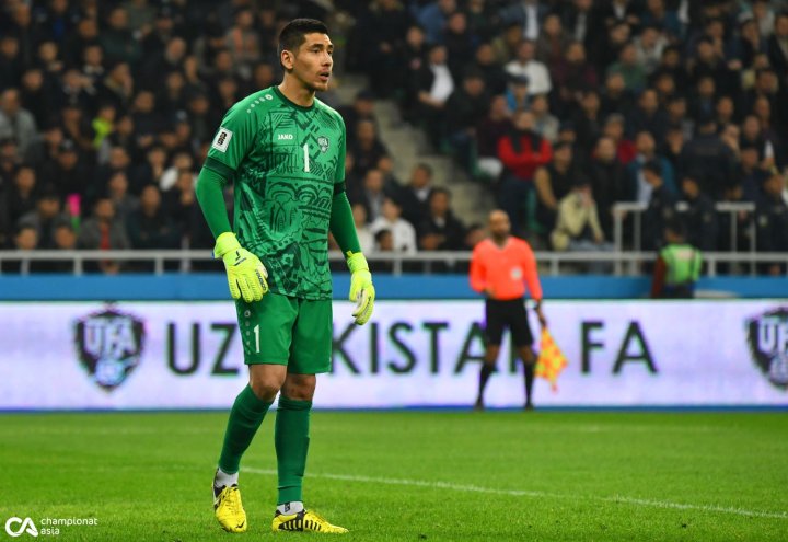 Иранский клуб заплатил за вратаря сборной Узбекистана 300 000 евро