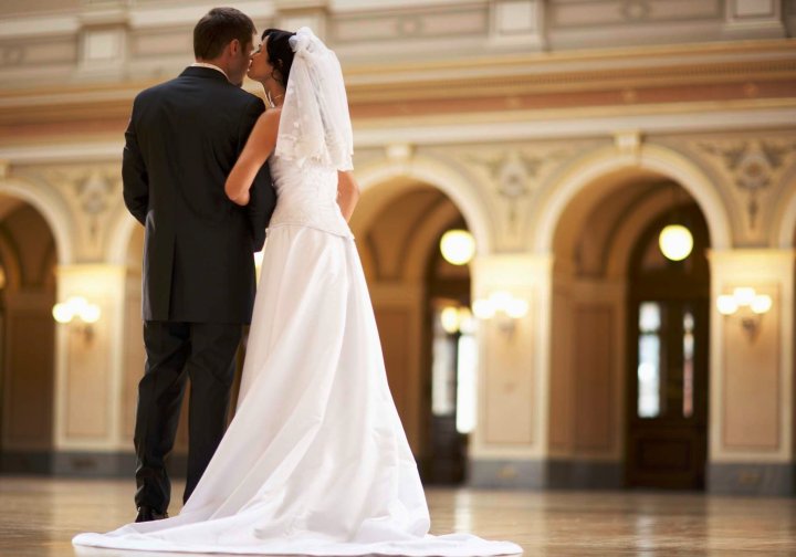 В Узбекистане снижается количество заключенных браков