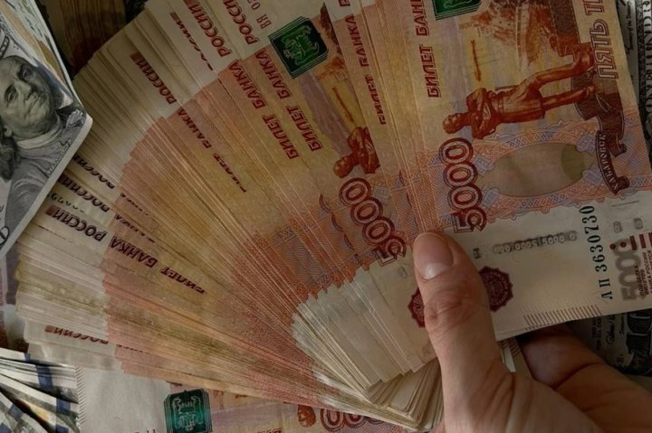 Спрос на рубль в Узбекистане бьёт рекорды: биржевые торги по паре рубль/сум выросли почти на 30%