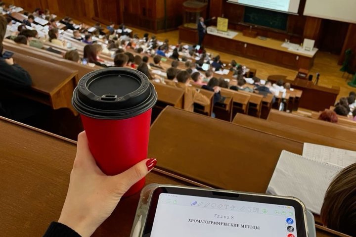 Узбекистанцы стали реже выбирать зарубежное образование