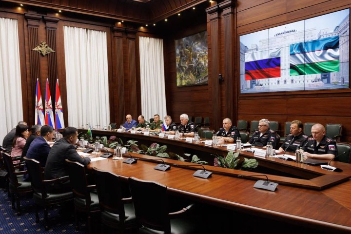 Узбекистан и Россия обсудили вопросы бюджетирования армии