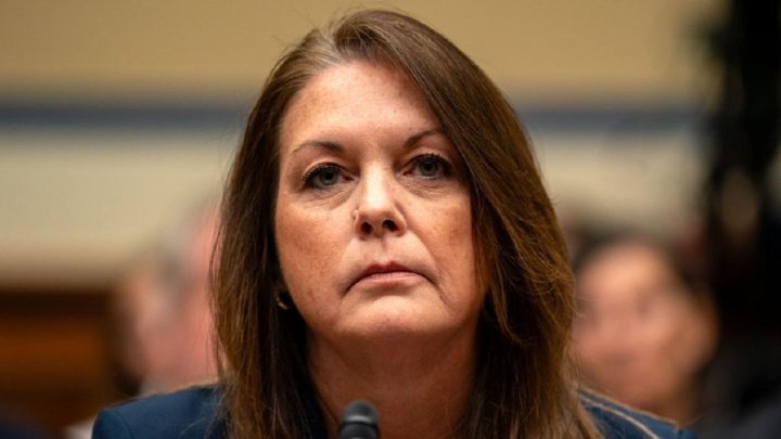 Глава Секретной службы США ушла в отставку после сокрушительного позора