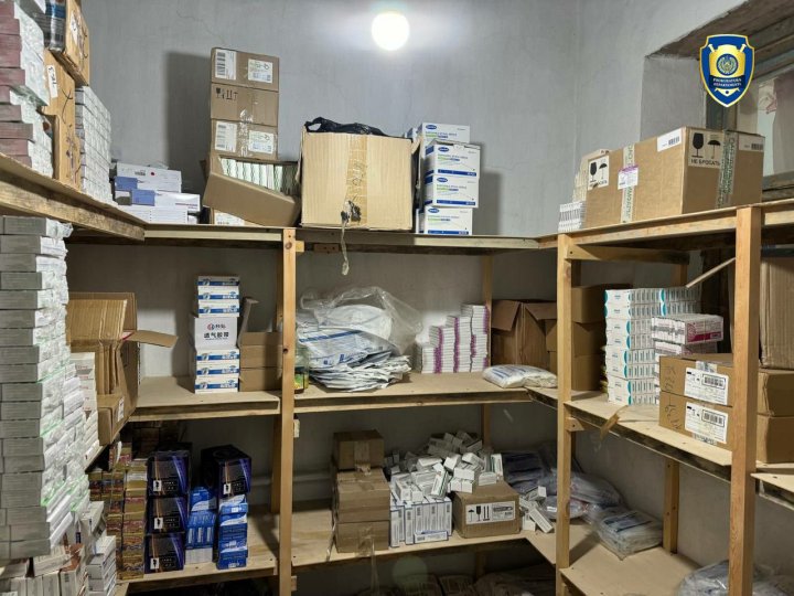 В Термезе пресекли незаконную торговлю лекарственными препаратами