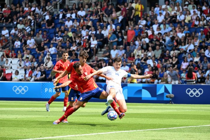 Сборная Узбекистана по футболу затруднила жизнь испанцам на Олимпиаде