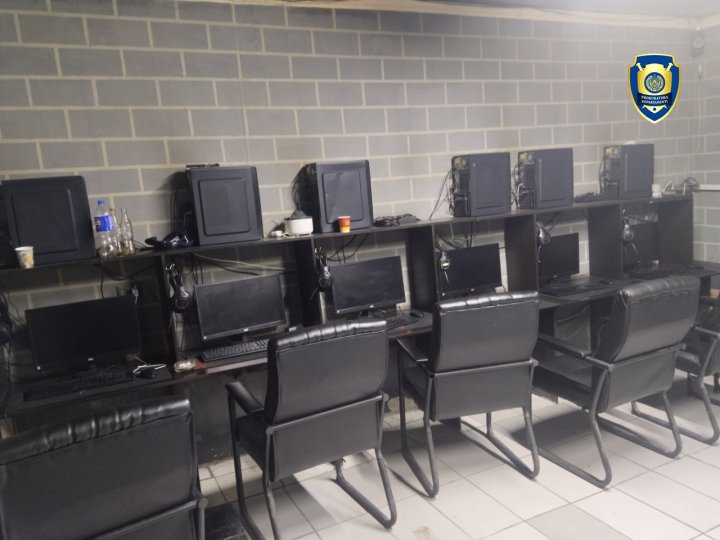 В компьютерном клубе в Чиназе незаконно использовали электроэнергию, ущерб превысил 400 млн сумов