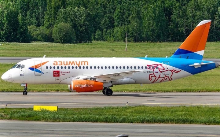 Самолёт, летевший в Ташкент, вернули в аэропорт Минвод из-за проблем в двигателе