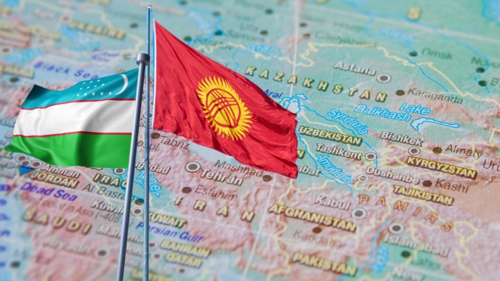 Узбекистан отправил 95 тонн гумпомощи пострадавшим от наводнения на юге Кыргызстана