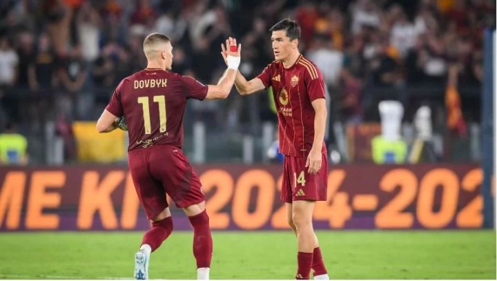 Узбекский футболист Элдор Шомуродов продолжит карьеру в «Роме»