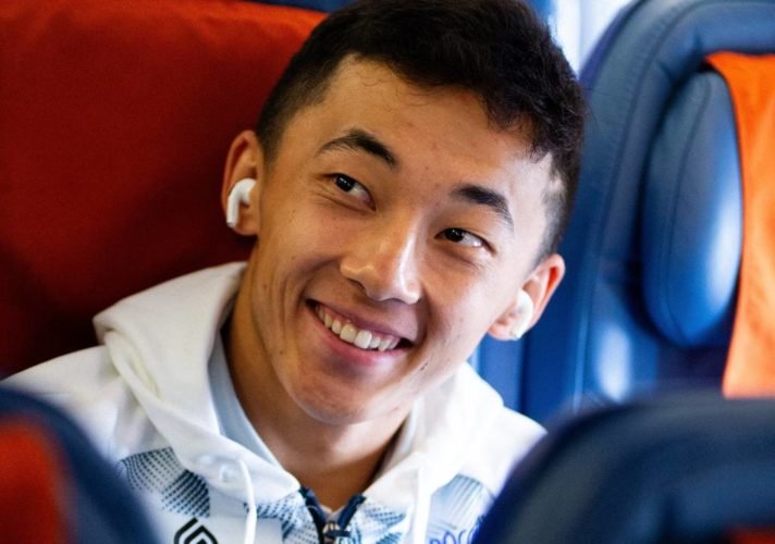 Узбекский футболист сравнил свою популярность в России и Узбекистане