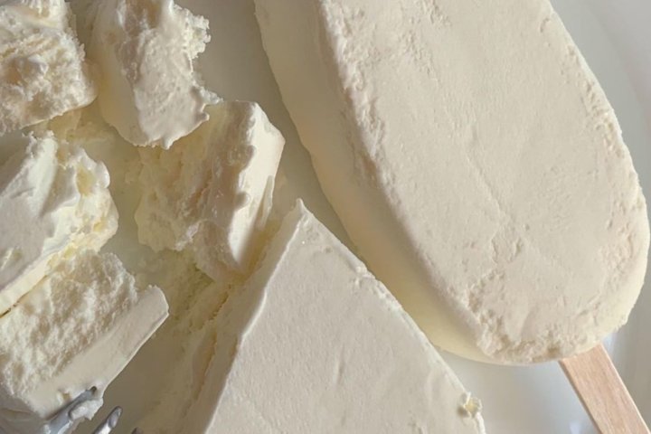 В Узбекистане пресекли попытку производства поддельного мороженого