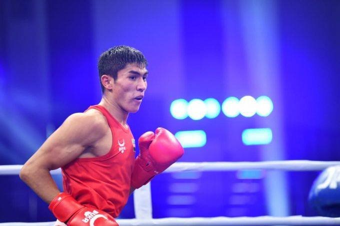 Узбекский боксёр Асадхуджа Муйдинхуджаев завоевал золотую медаль Олимпиады