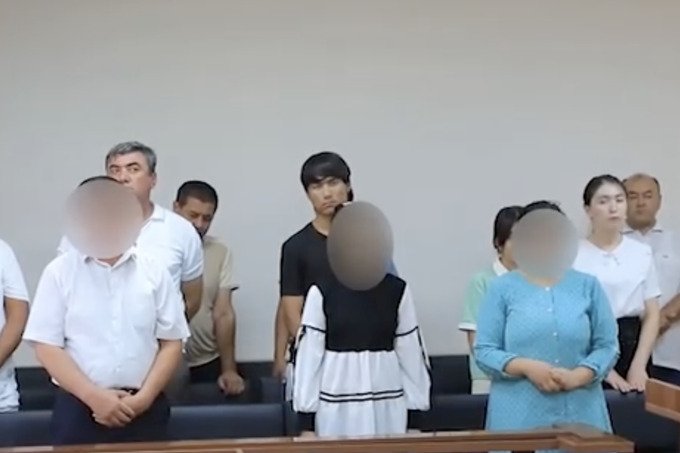 В Джизаке вынесли приговор виновным в смерти трёхлетней воспитанницы детсада — видео