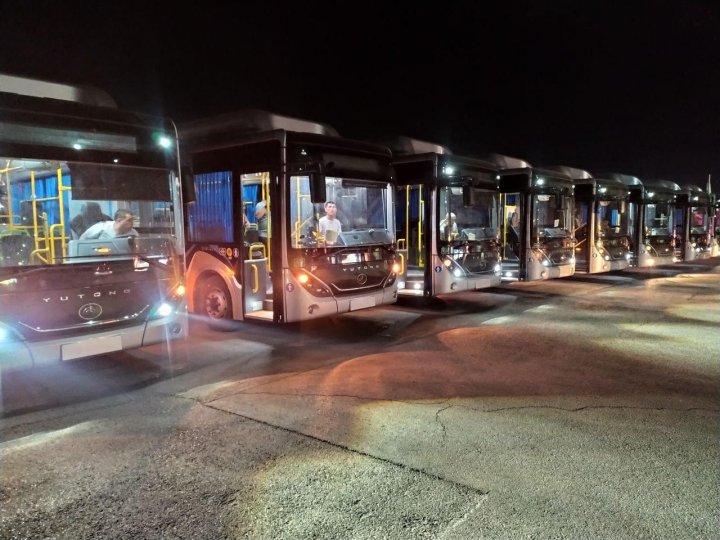 20 современных автобусов передали автопаркам Ферганы