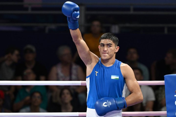 ОИ-2024: Узбекский боксёр Асадхуджа Майдинхуджаев вышел в полуфинал