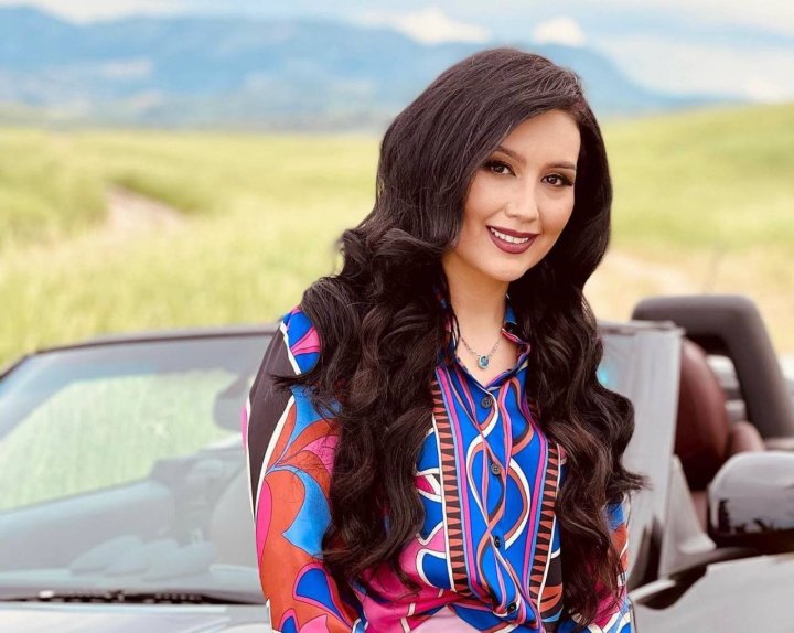 Узбекская актриса Дильноза Кубаева рассказала о планах на личную жизнь