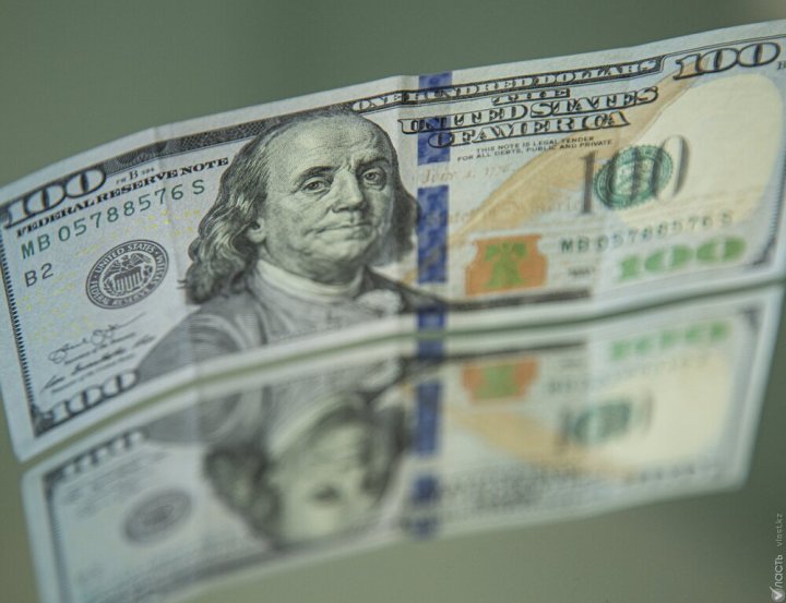 В Узбекистане обновили курс иностранных валют на 12 августа