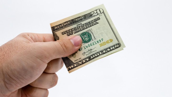 В Узбекистане рассказали о курсе иностранных валют на 28 августа