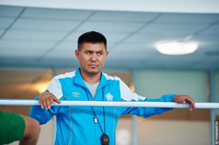 В Казахстане уволили тренерский штаб по боксу после провала на Олимпиаде