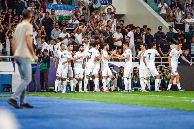 Сборная Узбекистана по футболу одержала победу над командой КНДР — видео