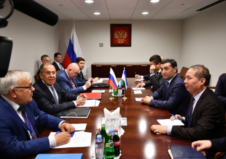 Россия и Узбекистан договорились не вмешиваться во внутренние дела друг друга