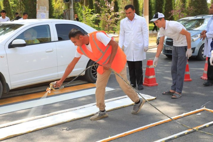 Учёные Узбекистана создали долговечную и экономичную дорожную краску