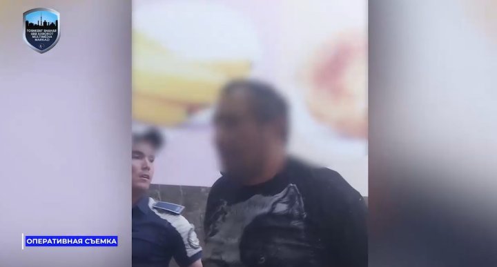 В Ташкенте «закладчик» по имени Сардор проглотил один свёрток с наркотиками, когда убегал от сотрудников ОВД - видео