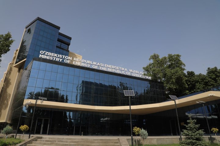 В Минэнерго Узбекистана признали незаконным принуждение предпринимателей к установке солнечных панелей