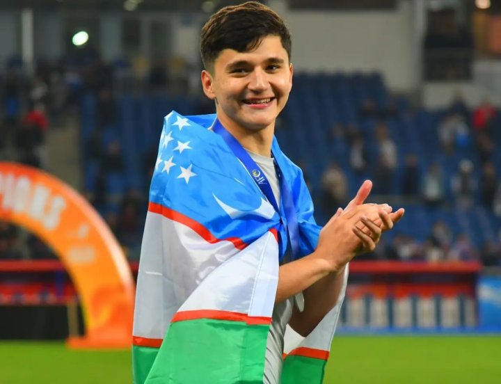 Узбекский футболист оказался в сентябрьском рейтинге лучших молодых футболистов мира