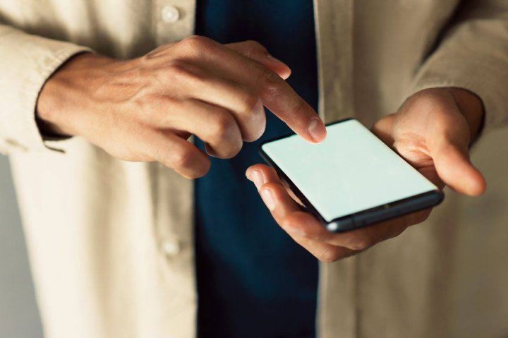 99,2% узбекистанцев пользуются сотовыми телефонами