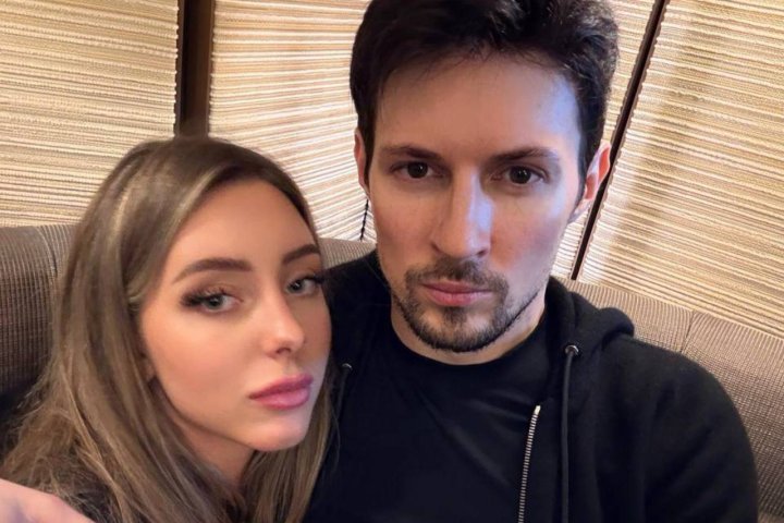 Павел Дуров и его спутница Юлия Вавилова потеряли ребёнка