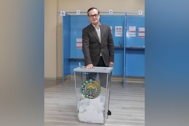 Комил Алламжонов проголосовал на выборах