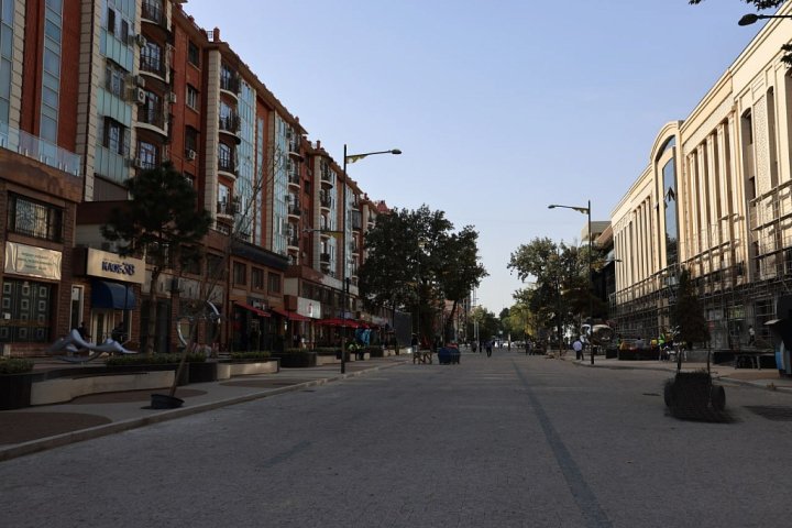 Завершен первый этап благоустройства гастрономической улицы на Тараса Шевченко в Ташкенте