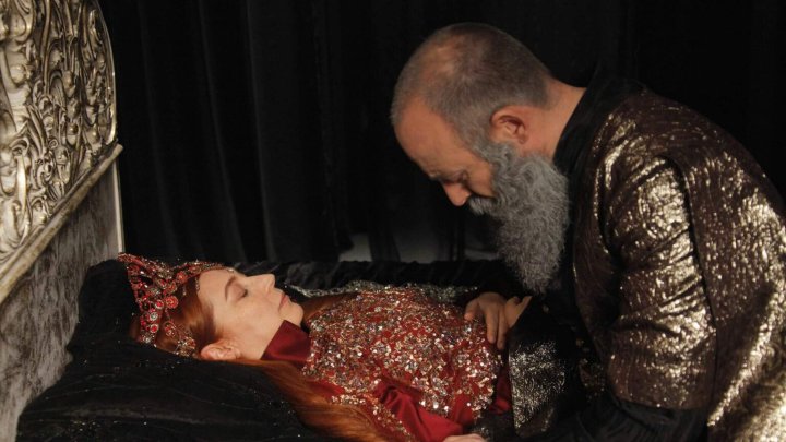 От чего на самом деле умерла Хюррем Султан?