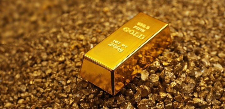 Золото бьёт рекорды: цена фьючерса превысила $2800 за унцию