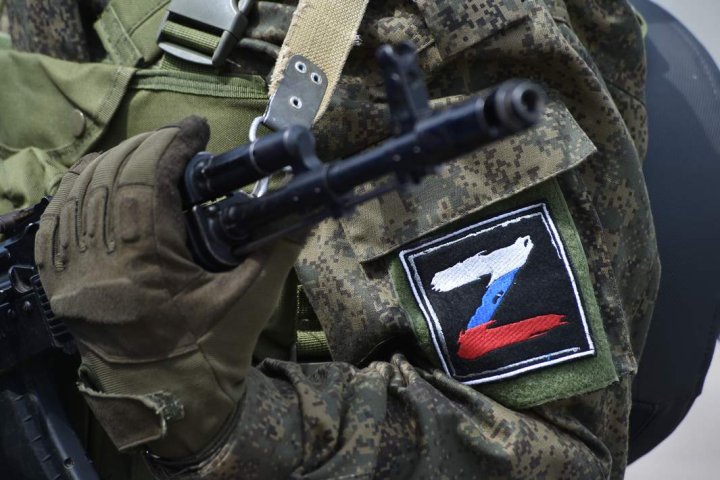 Более 3300 иностранцев получили гражданство России благодаря СВО