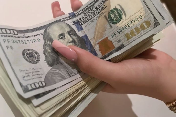 В Узбекистане после непродолжительного спада вырос курс доллара - Upl ...